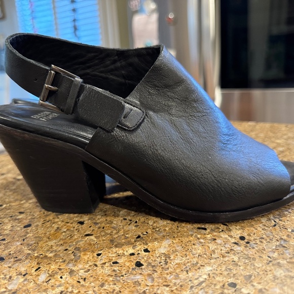 Eileen Fisher Shoes - Eileen Fisher GLANCE black leather slingback mule with open toe size 10